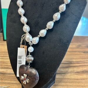 Elegant Pearl and Heart Pendant Necklace